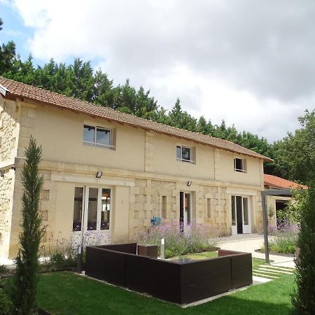 Villa Entiere Du Chateau Lacroix De Civrac 3 Ch, 3 Sdb, Piscine Xxl,Sauna, 4 Etoiles,7 Pers Экстерьер фото