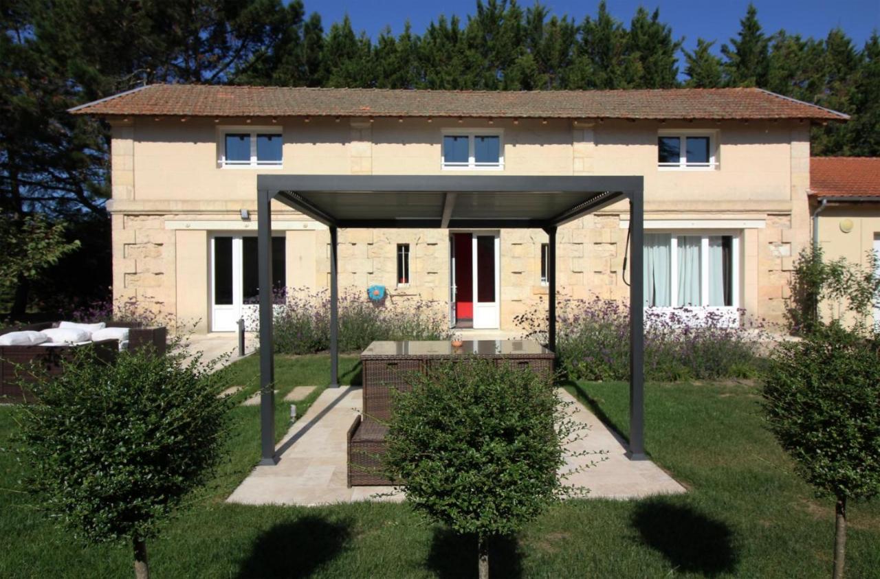 Villa Entiere Du Chateau Lacroix De Civrac 3 Ch, 3 Sdb, Piscine Xxl,Sauna, 4 Etoiles,7 Pers Экстерьер фото